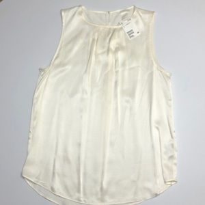 H&M’s sleeveless shirt